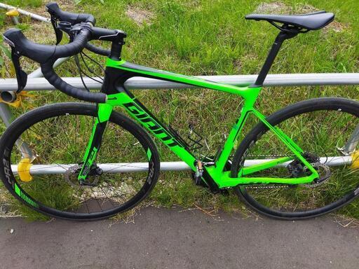 Giant Defy Advanced 2 ロードバイク 105 GIANT DEFY ADVANCED 2