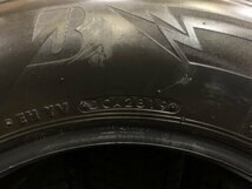 BS BLIZZAK DM-V3 215/70R16 16インチ スタッドレス 4本 2019年製 バリ溝 アウトランダー デリカD:5等　(TA607)クレジットカード QRコード決済可能