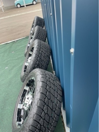 20インチタイヤ付き　275/55/20XDホイール　8.5J ランクル、プラド、ハイラックス
