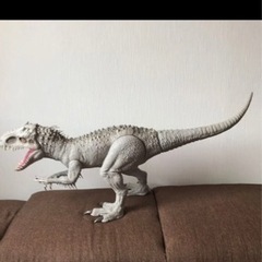 ジュラシックワールド　恐竜　おもちゃ