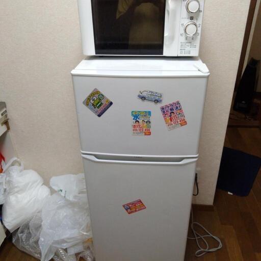 一人暮らし用冷蔵庫、洗濯機