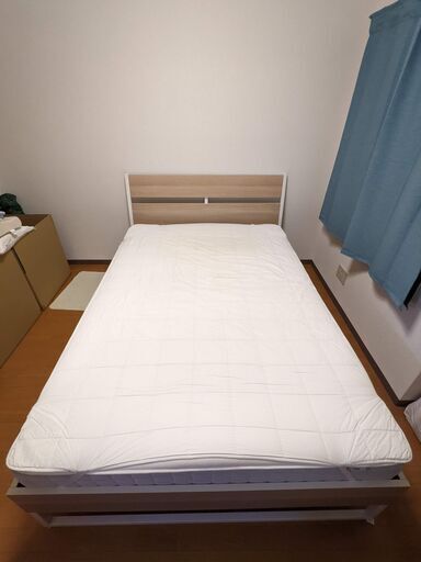 ダブルベッド IKEA BED + BASE + MATRESS