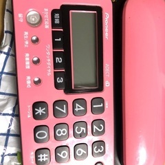 可愛いピンクの電話