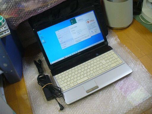 ⓓ富士通 LIFEBOOK Core i3 Webカメラ内蔵 HDMI付 Windows 10 Home (64bit) / Office 2016 Professional インストール済（ライセンス認証済）15.6インチ ノートPCⓓ