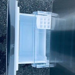 ✨2017年製✨2492番 AQUA✨ノンフロン冷凍冷蔵庫✨AQR-U16F‼️