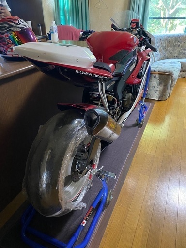 YAMAHA R6レーサー サーキット使用
