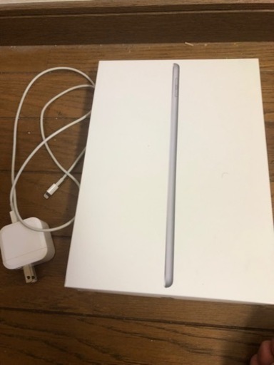 ipad  6世代　32g グレイ色