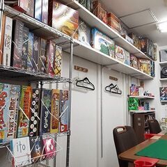 ボードゲーム会　金曜日のパイナップルゲームズは初来店でドリンクサ...