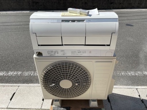 値下げ☆HITACHI 4.0kwエアコン　RAS-JT40G2E5(W) 2018年製