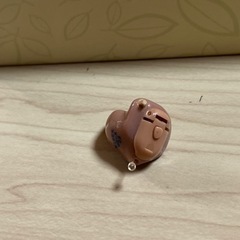 高級品 Widex ワイデックス 補聴器 M2-X 左耳用 付属品やケース付き