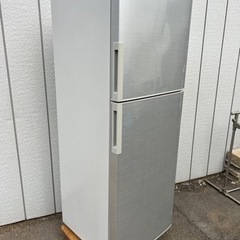 値下げ！■大きめ2ドア冷蔵庫■シャープ 225L 2ドア冷凍冷蔵...
