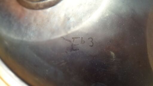 ハンドパン チューニング狂ってます。練習用／オブジェ用にいかが