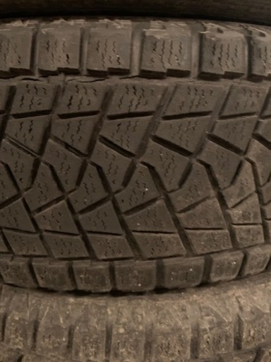 スタッドレスタイヤ　225/65R17