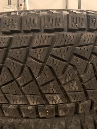 スタッドレスタイヤ　225/65R17