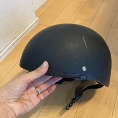 ヘルメット　黒　シンプル