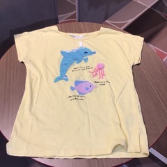 H& MのスパンコールTシャツ　140cm