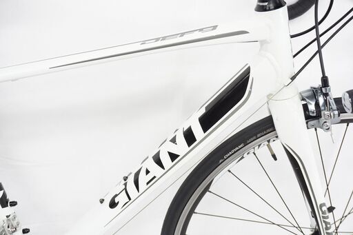GIANT「ジャイアント」 DEFY3 2012年モデル ロードバイク