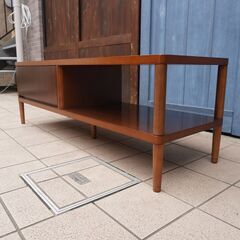 人気のkarimoku60(カリモク60+) TVボードです。レトロでスッキリした