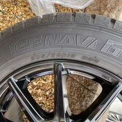 【美品】グッドイヤー　スタッドレスタイヤ＆ホイール４本セット（16㌅）