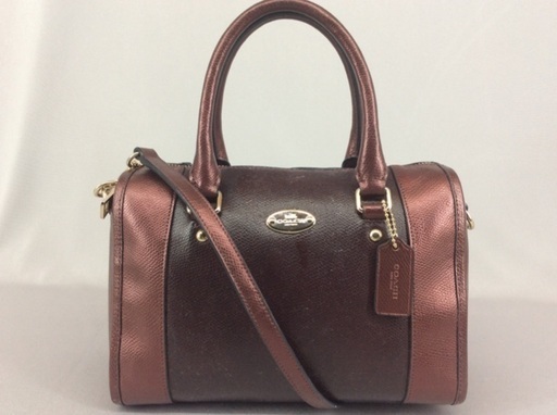 COACH コーチ エナメルレザー ボルドー バイカラー ななめがけショルダーバッグ  ショルダーバッグ クロスボディ