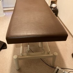 治療用電動ベッド　高田ベッド　受け渡し者決定いたしました。 治療用電動ベッド 高田ベッド 受け渡し者決定いたしました。