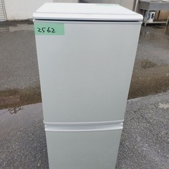 2562番 SHARP✨ノンフロン冷凍冷蔵庫✨SJ-14T-S‼️