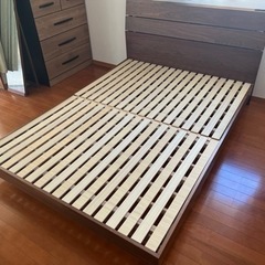 『値下げしました！』ダブルベッド（フレーム+マット）