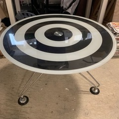 円型ガラステーブル