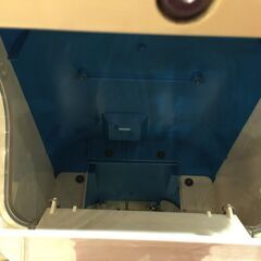 ■7303■愛知発引取限定■YUjIN ガチャ 本体 上下 スリムボーイ 鍵なし カプセルトイ