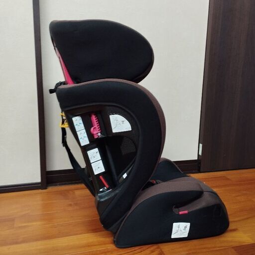 チャイルドシート　Recaro