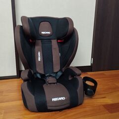 チャイルドシート　Recaro