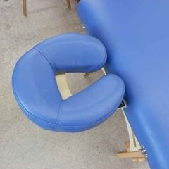 エステベッド 折り畳み TakadaBed 施術台 長さ180cm 青系 札幌 西野店