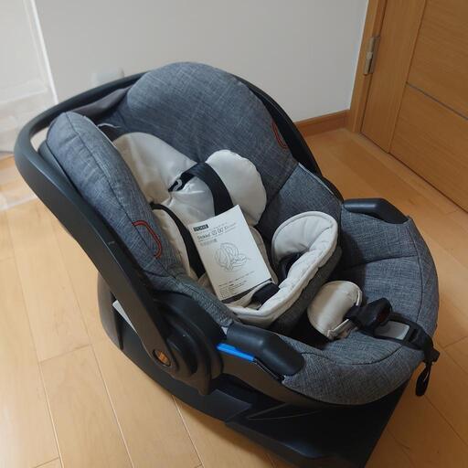 Stokke  チャイルドシート　ISOFIX