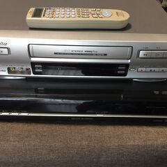ビクターリモコン付 VHS HiFiビデオデッキと東芝HDD/D...