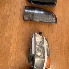 ヴォクシー60 ベッドライト、テールランプ