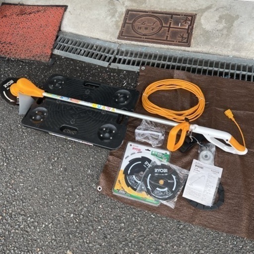 ［7,000円］◆リョービ AK-3000 電動刈払機　替え刃2枚　10m延長コード付き◆