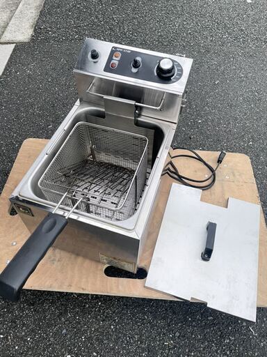 ■中古品 キプロスター 卓上電気フライヤー 100Ｖ 9Ｌ 2017年 PRO-9FTL-G 卓上フライヤー 動作問題なし■