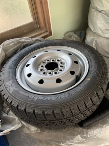 13インチスノータイヤ　軽自動車用　未使用品　まだあります　お値下げいたしました