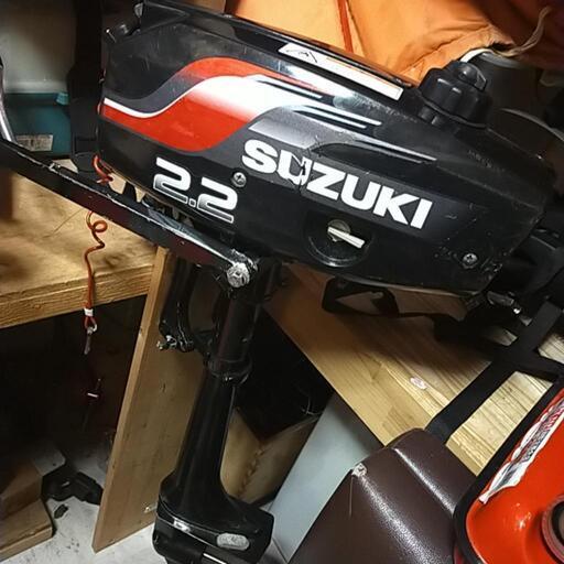 スズキ DT2.2 2.2馬力2ストローク船外機 淡水のみの使用 スズキ DT2.2 2.2馬力2ストローク船外機 淡水のみの使用