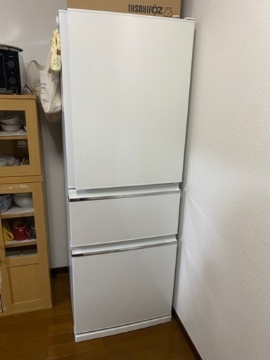 ノンフロン冷蔵庫 330L