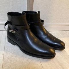 フェラガモブーツ 目黒通り沿い手渡し