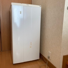 【お取引中】冷凍庫　ホームフリーザー HSHF-N10D ハイアール