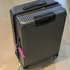 スーツケース　Mサイズ　60x43x27