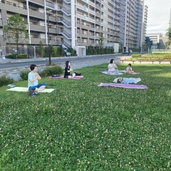 【パークヨガ】野外で気持ちよくリフレッシュヨガ！【さいたま新都心公園】