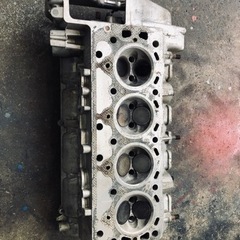 トヨタ　3T GT ターボ用エンジン　ヘッド