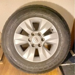 2017ハイラックスz  純正タイヤ