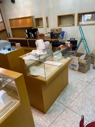 決定しました…大幅値下げショーケース 1個3000円