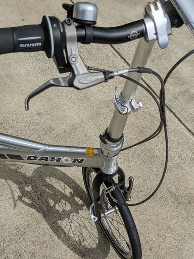 DAHON Presto Lite （ダホン プレスト ライト）シルバー　１６インチ折り畳み自転車　軽量9.5Kg