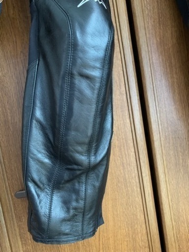 クシタニ レザーパンツ | maneltamayo.com