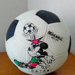 小学生用サッカーボール3号（ミッキー、ミカサ製）